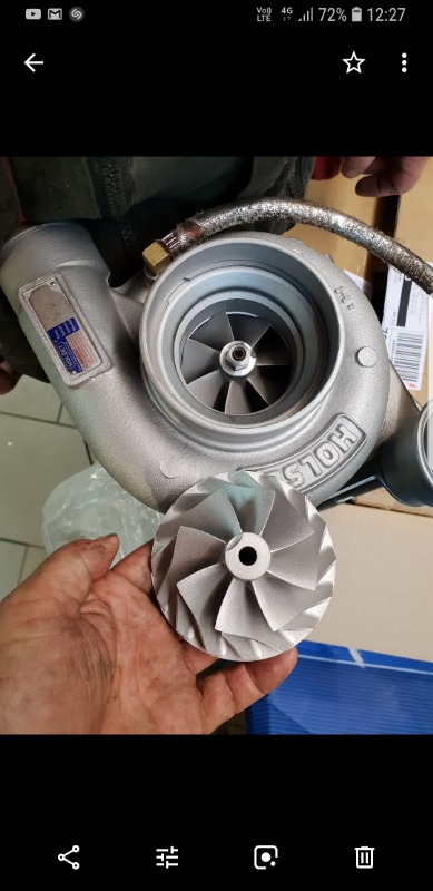 Screenshot_20190204-122716_Photos.jpg