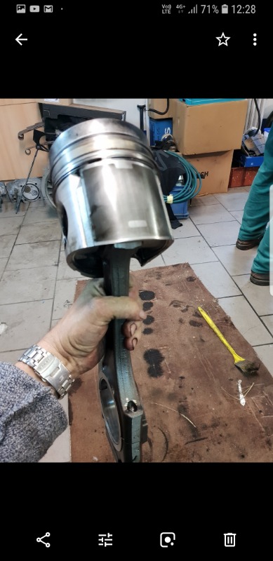 Screenshot_20190204-122804_Photos.jpg